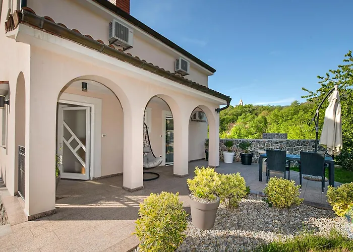 Apartamento Mihaela-2 By Interhome